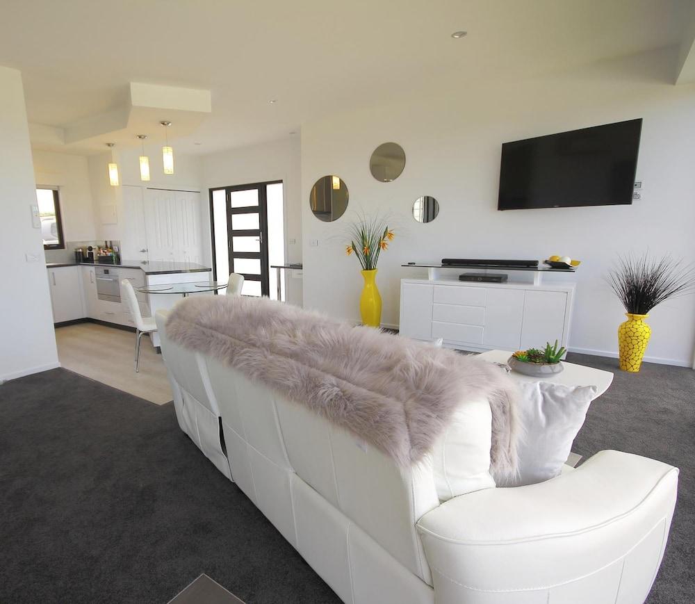 Horizon Deluxe Apartments Stanley Ngoại thất bức ảnh